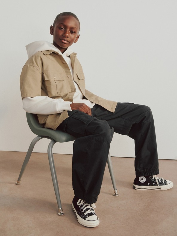 GAP Dětské kalhoty cargo GAP