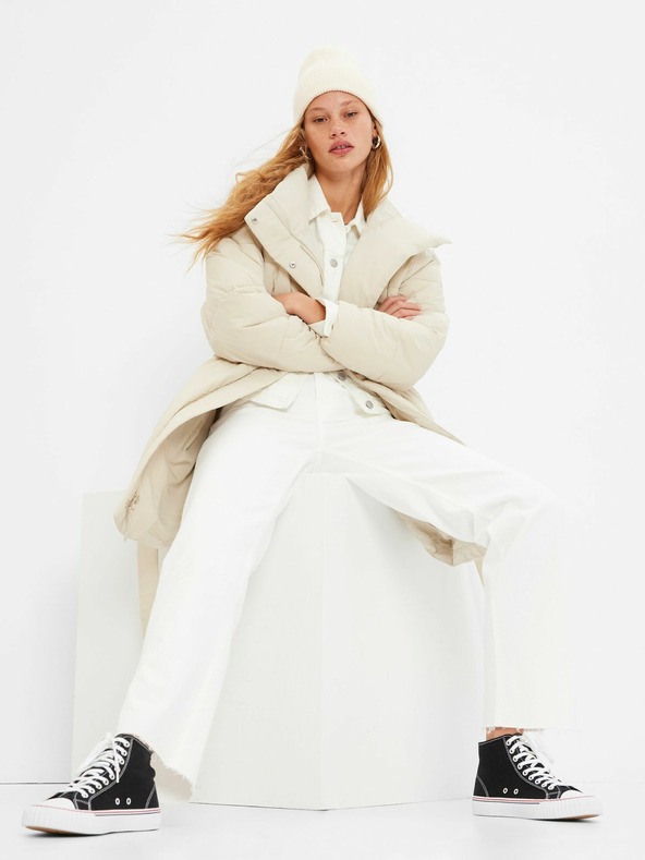 GAP Prošívaný kabát oversize GAP