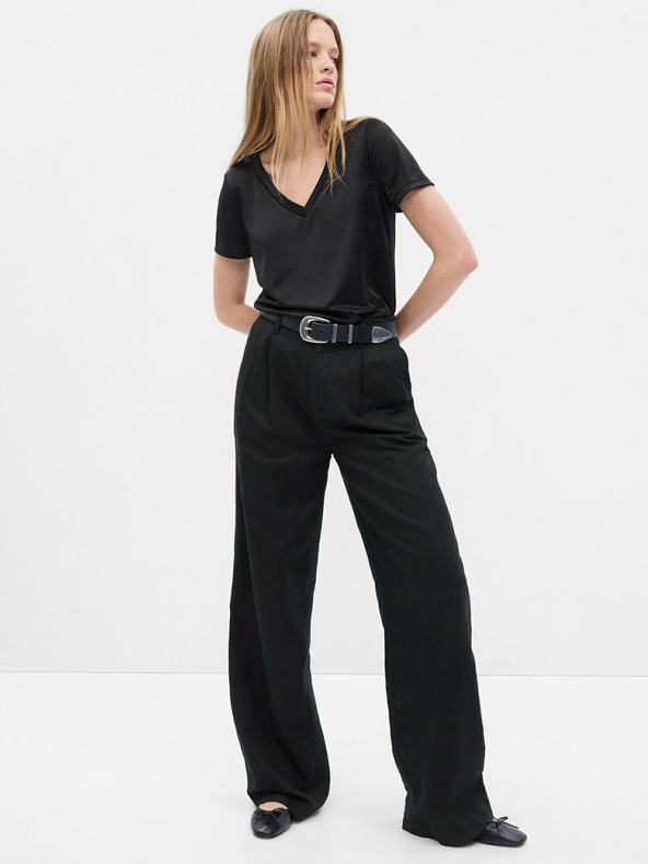 GAP Tričko s výstřihem do V GAP