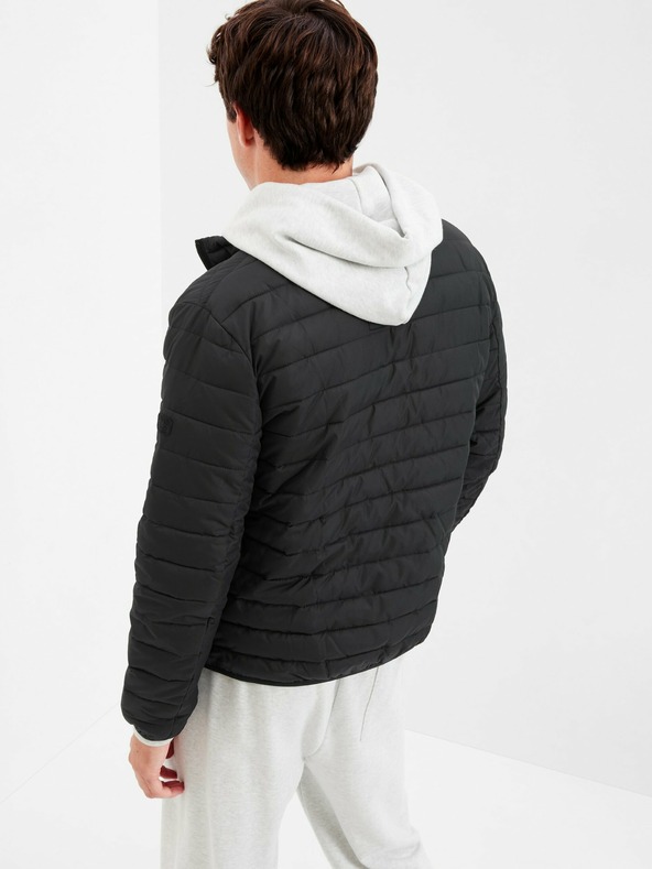 GAP Lehká prošívaná bunda GAP