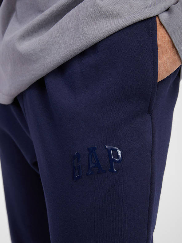 GAP Tepláky s logem Gap