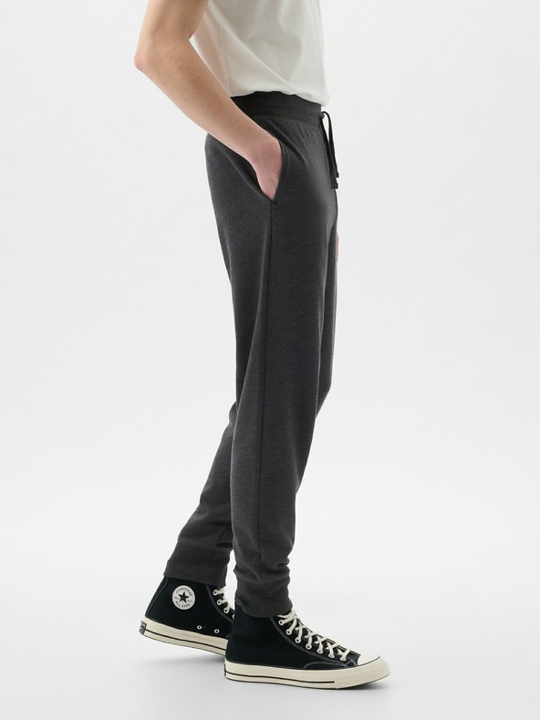 GAP Tepláky s logem Gap