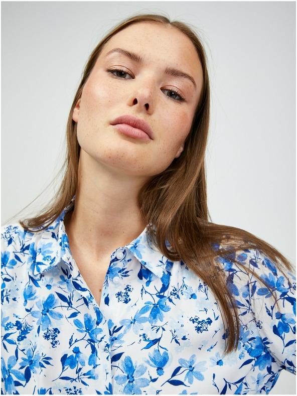 Orsay Bílo-modrá květovaná košile s uzlem ORSAY