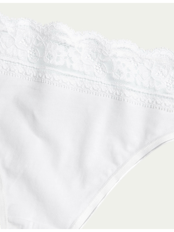 Marks & Spencer Krajkové kalhotky z bavlny s lycrou, 5 ks v balení Marks & Spencer bílá