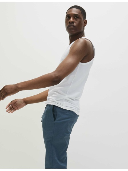 Marks & Spencer Sada tří pánských basic tílek v bílé barvě s technologií Cool & Fresh™ Marks & Spencer