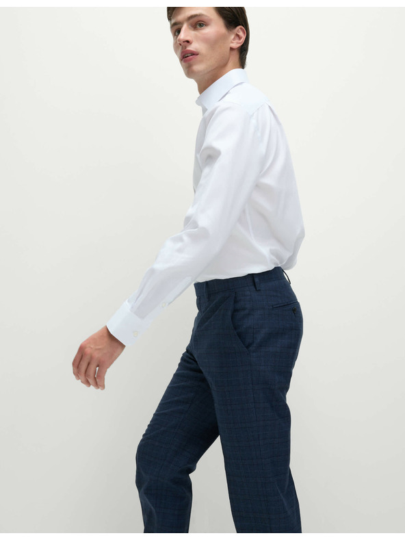 Marks & Spencer Texturovaná košile normálního střihu z čisté bavlny s nežehlivou úpravou Marks & Spencer bílá