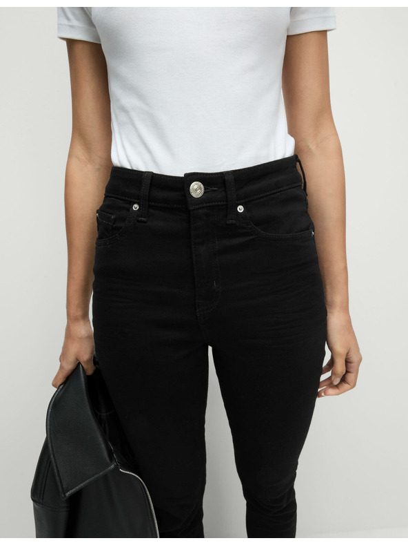 Marks & Spencer Přiléhavé džíny střihu Ivy Marks & Spencer černá