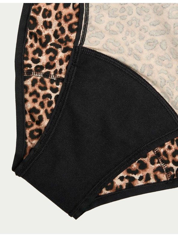 Marks & Spencer Vysoce střižené vysoce savé menstruační kalhotky, 3 ks Marks & Spencer černá