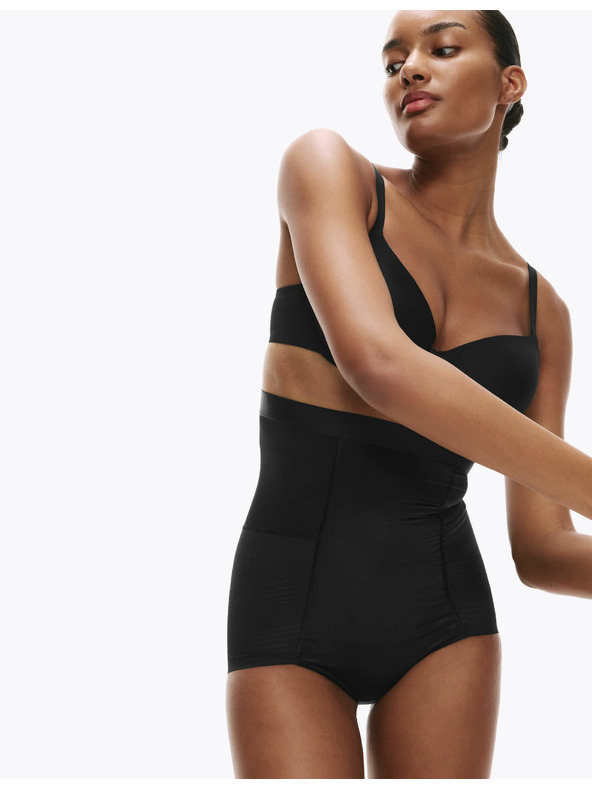 Marks & Spencer Černé dámské zpevňující kalhotky Body Define™ Marks & Spencer