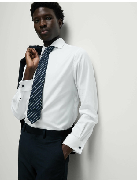 Marks & Spencer Keprová košile mírně projmutého střihu z luxusní bavlny s dvojitou manžetou Marks & Spencer bílá