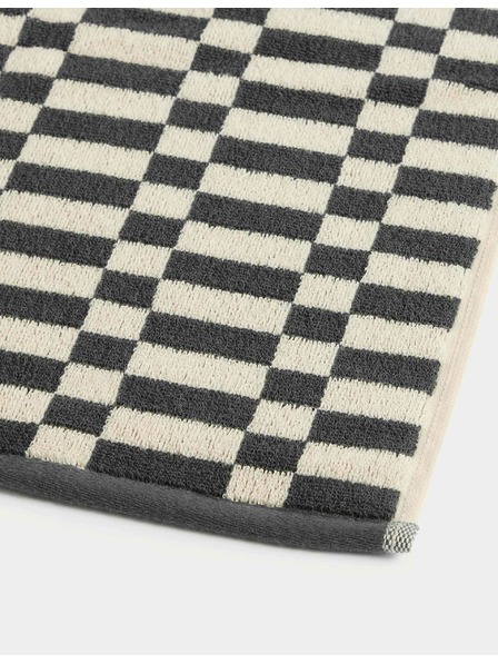 Marks & Spencer Ručník z čisté bavlny s geometrickým vzorem kostek Marks & Spencer šedá