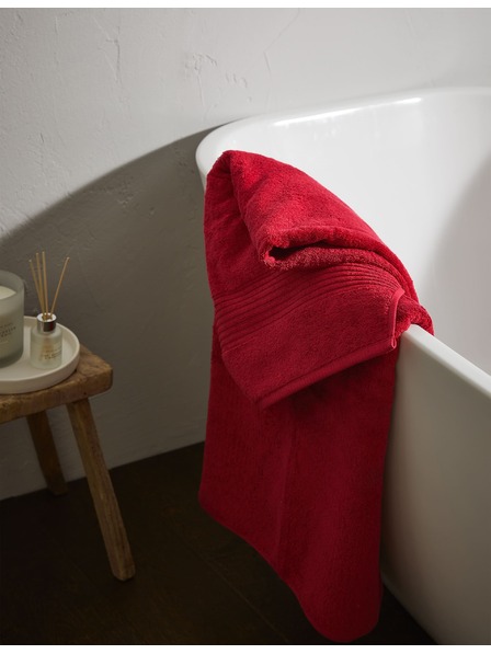 Marks & Spencer Luxusní ručník z egyptské bavlny Marks & Spencer červená