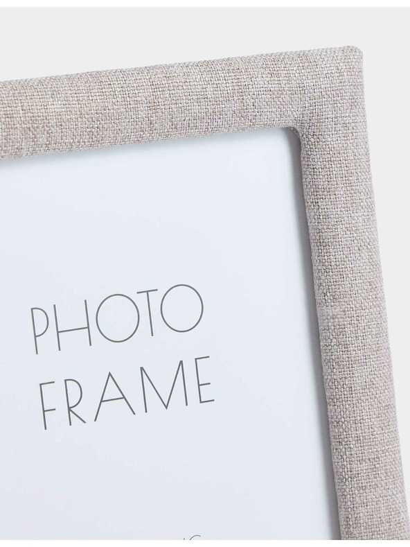 Marks & Spencer Látkový fotorámeček 10 x 15 cm Marks & Spencer šedá