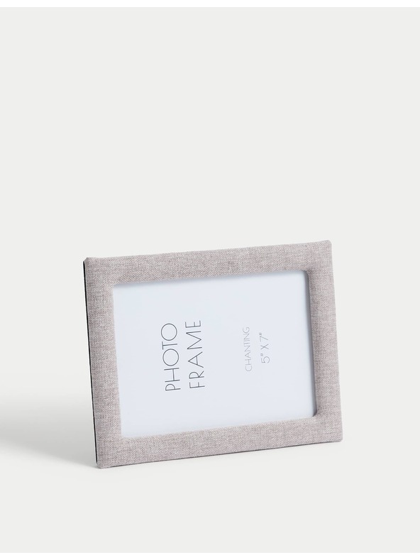 Marks & Spencer Látkový fotorámeček 10 x 15 cm Marks & Spencer šedá