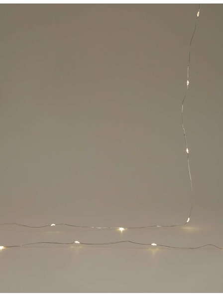 Marks & Spencer Teplé bílé LED drátěné světlo na baterie Marks & Spencer stříbrná