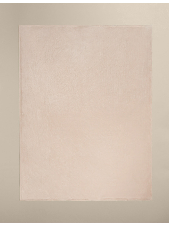 Marks & Spencer Flísový přehoz Marks & Spencer smetanová