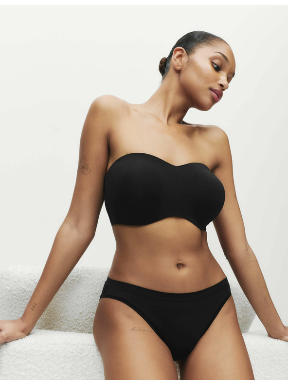 Marks & Spencer Podprsenka Flexifit™ se zmenšujícím efektem a kosticemi, vel. C–H Marks & Spencer černá