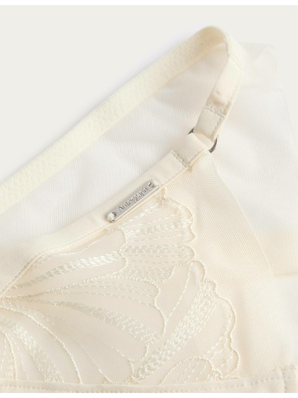 Marks & Spencer Kalhotky s výšivkou Monaco Marks & Spencer smetanová