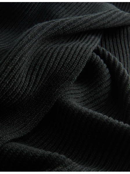 Marks & Spencer Pletená šála Marks & Spencer černá