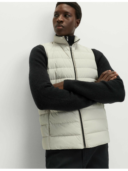 Marks & Spencer Lehká vesta polstrovaná peřím a prachovým peřím Marks & Spencer béžová