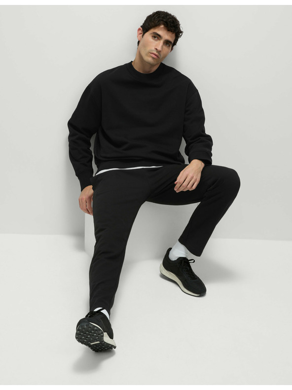 Marks & Spencer Tepláky s rovnými nohavicemi, stahovací šňůrkou a vysokým podílem bavlny Marks & Spencer černá