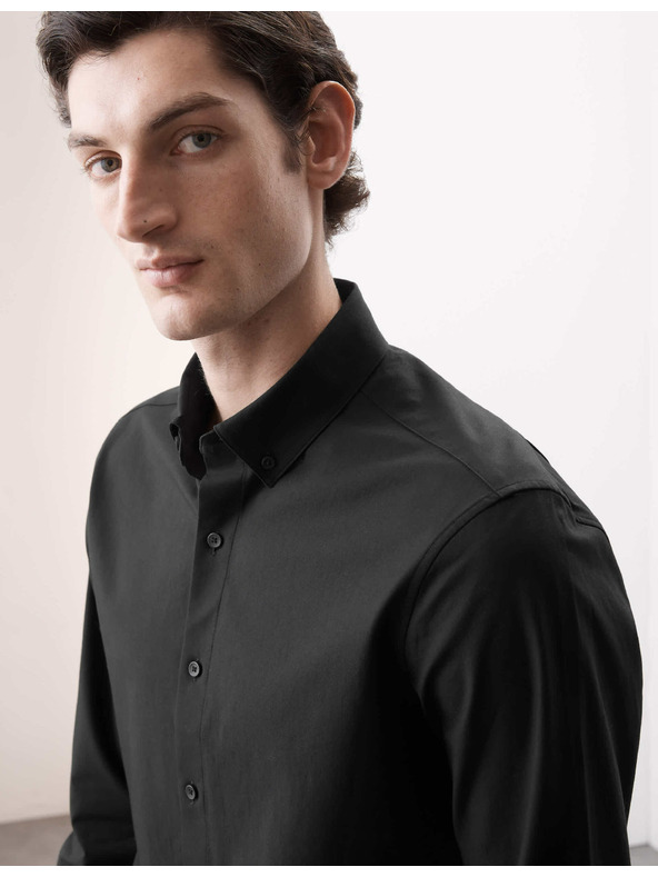 Marks & Spencer Strečová bavlněná košile klasického střihu s technologií 360 Flex™ Marks & Spencer černá