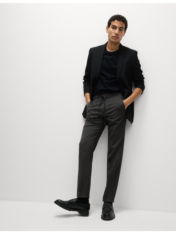 Marks & Spencer Elastické formální kalhoty klasického střihu Marks & Spencer černá