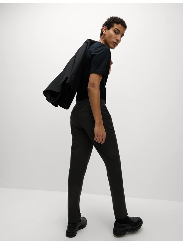 Marks & Spencer Elastické formální kalhoty klasického střihu Marks & Spencer černá