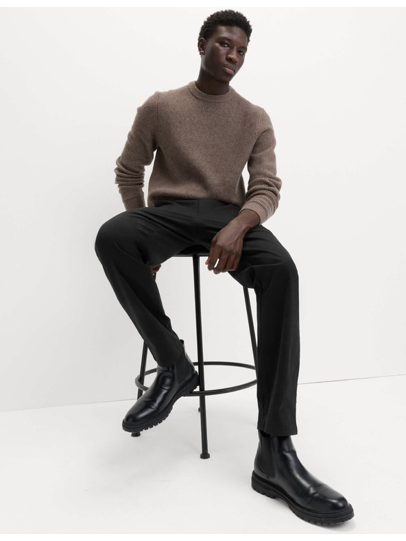 Marks & Spencer Strečové chino kalhoty normálního střihu Marks & Spencer černá