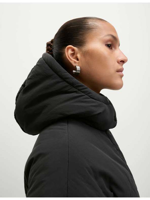 Marks & Spencer Dlouhý prošívaný kabát s kapucí s technologií Thermowarmth™ Marks & Spencer černá