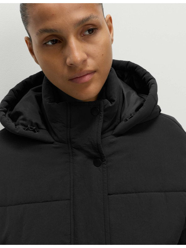 Marks & Spencer Prošívaná bunda s kapucí s technologií Thermowarmth™ Marks & Spencer černá