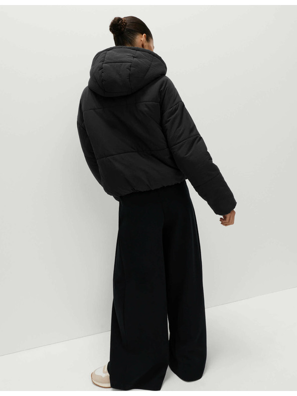 Marks & Spencer Prošívaná bunda s kapucí s technologií Thermowarmth™ Marks & Spencer černá