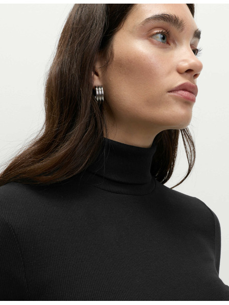 Marks & Spencer Žebrovaný top s vysokým límcem a vysokým podílem bavlny Marks & Spencer černá