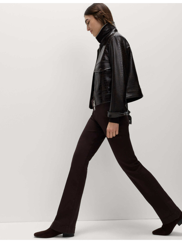 Marks & Spencer Úzké džíny s vysokým pasem, rozšířenými nohavicemi a mačkanou přední stranou Marks & Spencer hnědá