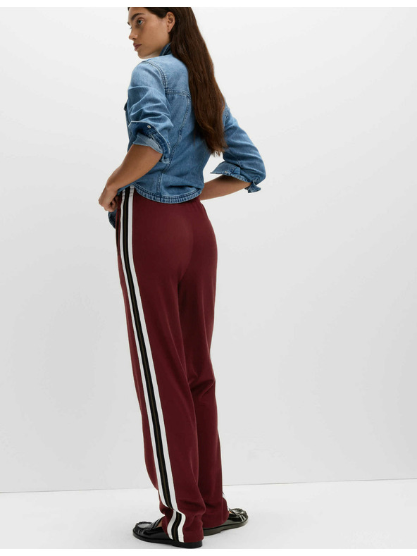 Marks & Spencer Tepláky Retro s proužky na stranách a s vysokým podílem bavlny Marks & Spencer červená