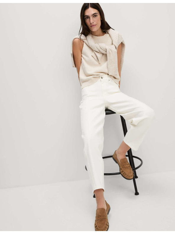 Marks & Spencer Džíny s nohavicemi mrkváčového střihu ke kotníkům a vysokým pasem Marks & Spencer smetanová