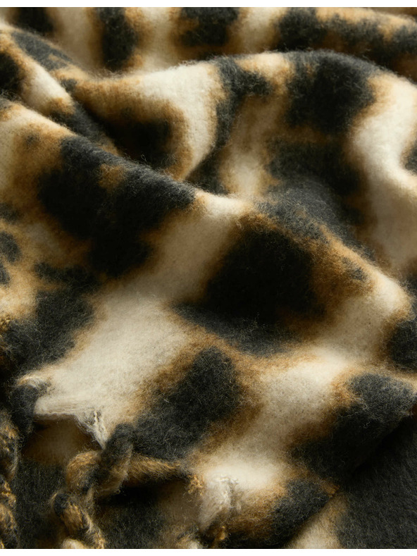 Marks & Spencer Potištěný kartáčovaný šátek Marks & Spencer hnědá