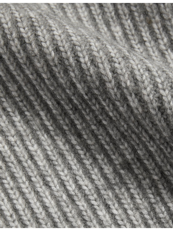 Marks & Spencer Žebrovaný svetr s výstřihem do V z měkoučké příze Marks & Spencer šedá