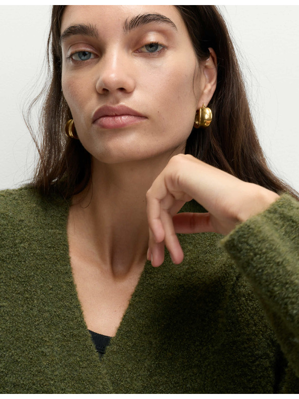 Marks & Spencer Kardigan z buklé, s knoflíky na přední straně a výstřihem do V, s obsahem vlny Marks & Spencer zelená