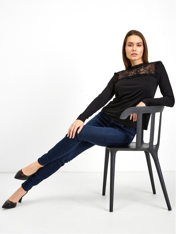 Orsay Černé dámské tričko s krajkovým detailem ORSAY