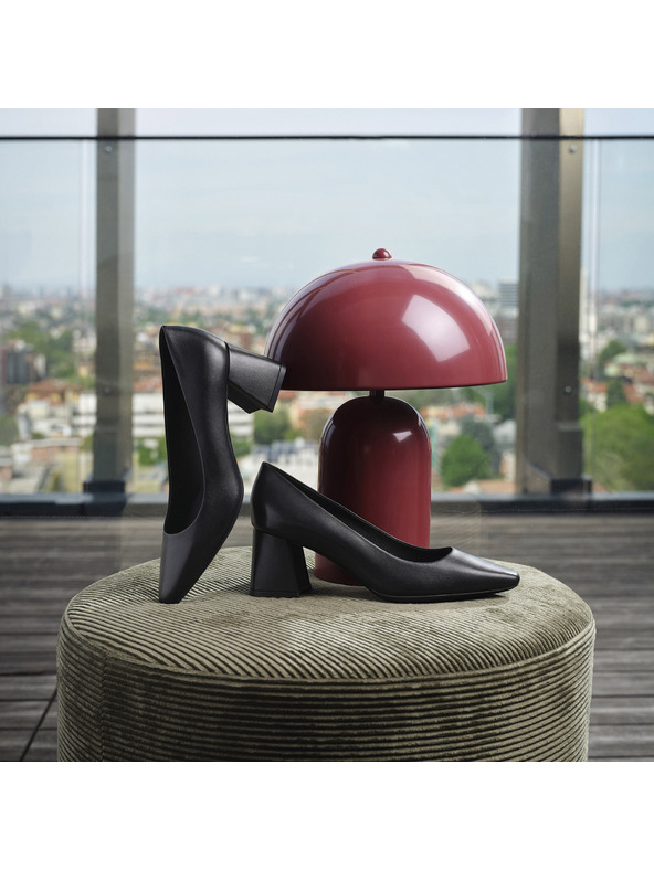 Geox Černé dámské lodičky Geox Giselda