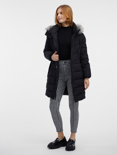 Orsay Černý dámský prošívaný kabát s umělým kožíškem ORSAY