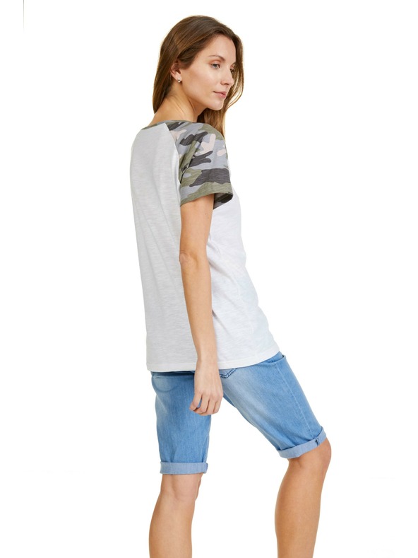 Sam 73 Bílé dámské vzorované tričko SAM 73 Rose