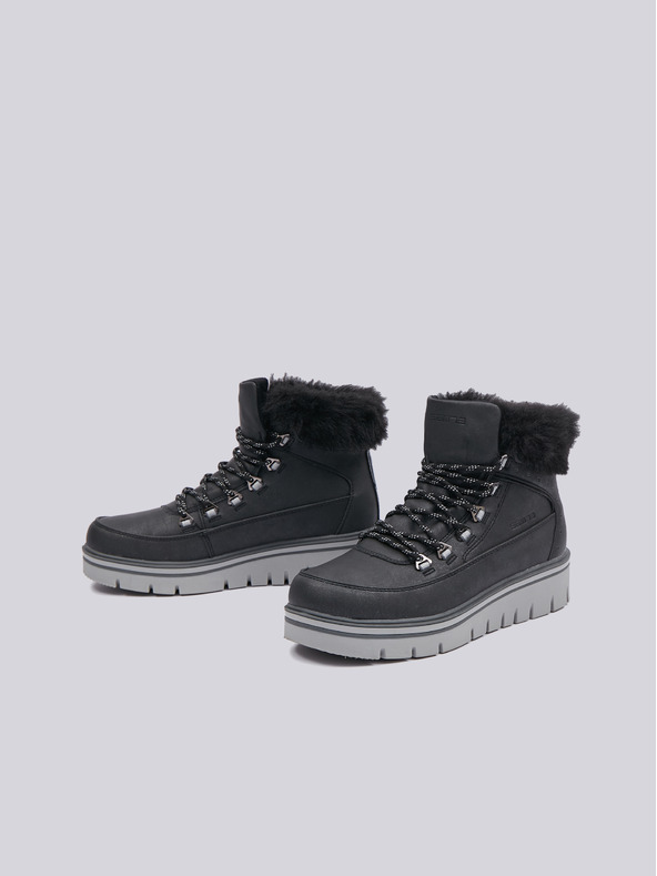 Sam 73 Černé dámské zimní kotníkové boty SAM 73 Urubi