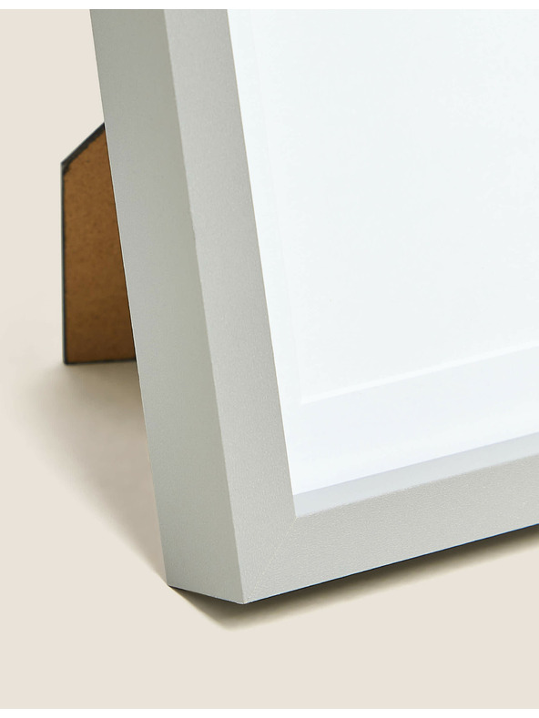 Marks & Spencer Dřevěný fotorámeček 13 x 18 cm Marks & Spencer šedá