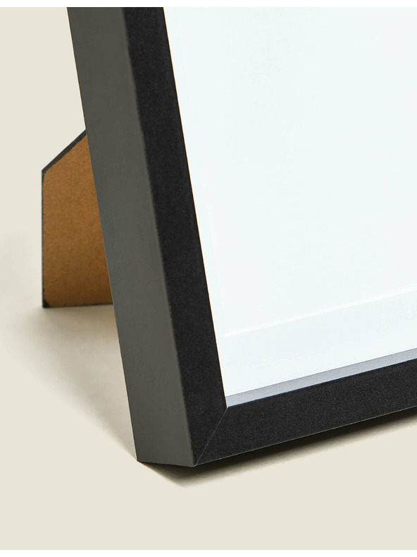 Marks & Spencer Dřevěný fotorámeček 13 x 18 cm Marks & Spencer černá