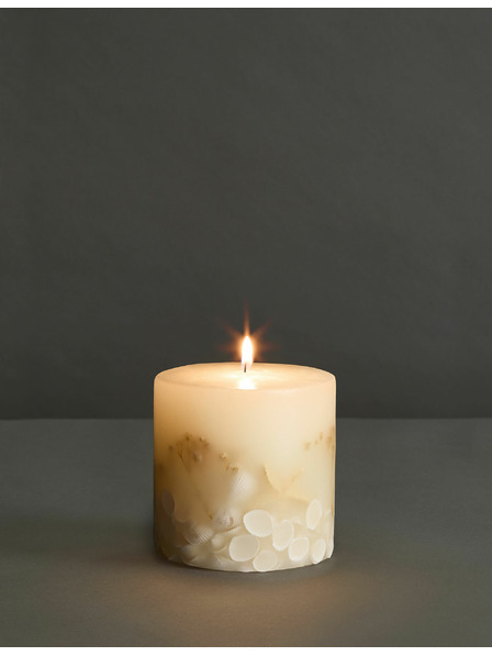 Marks & Spencer Vonná svíčka Seashells Marks & Spencer vícebarevná