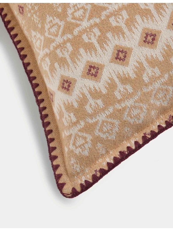 Marks & Spencer Vyšívaná přikrývka Sierra z čisté bavlny Marks & Spencer fialová