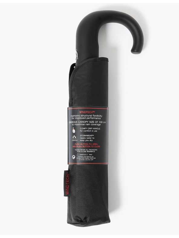 Marks & Spencer Deštník z recyklovaného polyesteru se zahnutou rukojetí a technologií Windtech™ Marks & Spencer černá