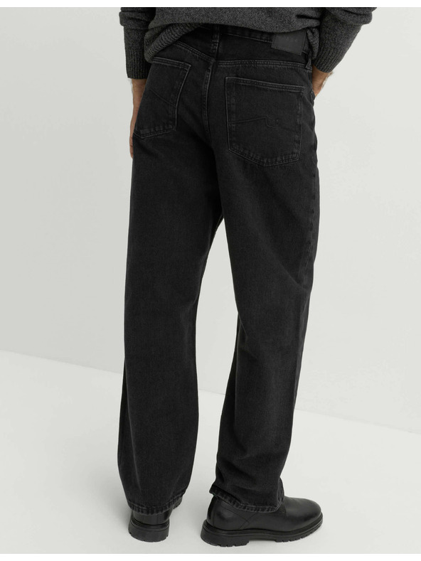 Marks & Spencer Authentic volné pevné džíny Marks & Spencer černá